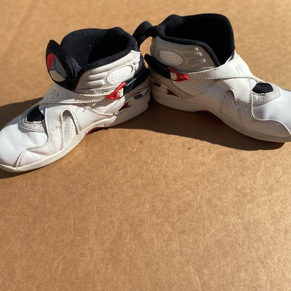 Kids size Y2 Jordan 8’s - Picture 4 of 4